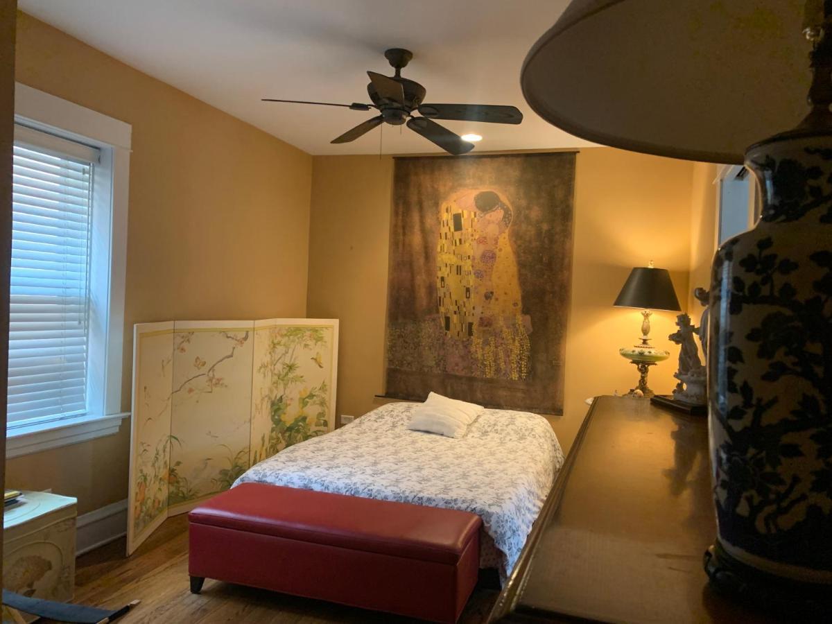 Oak Park Beauties - Tree Lined Streets - Walkable Διαμέρισμα Εξωτερικό φωτογραφία
