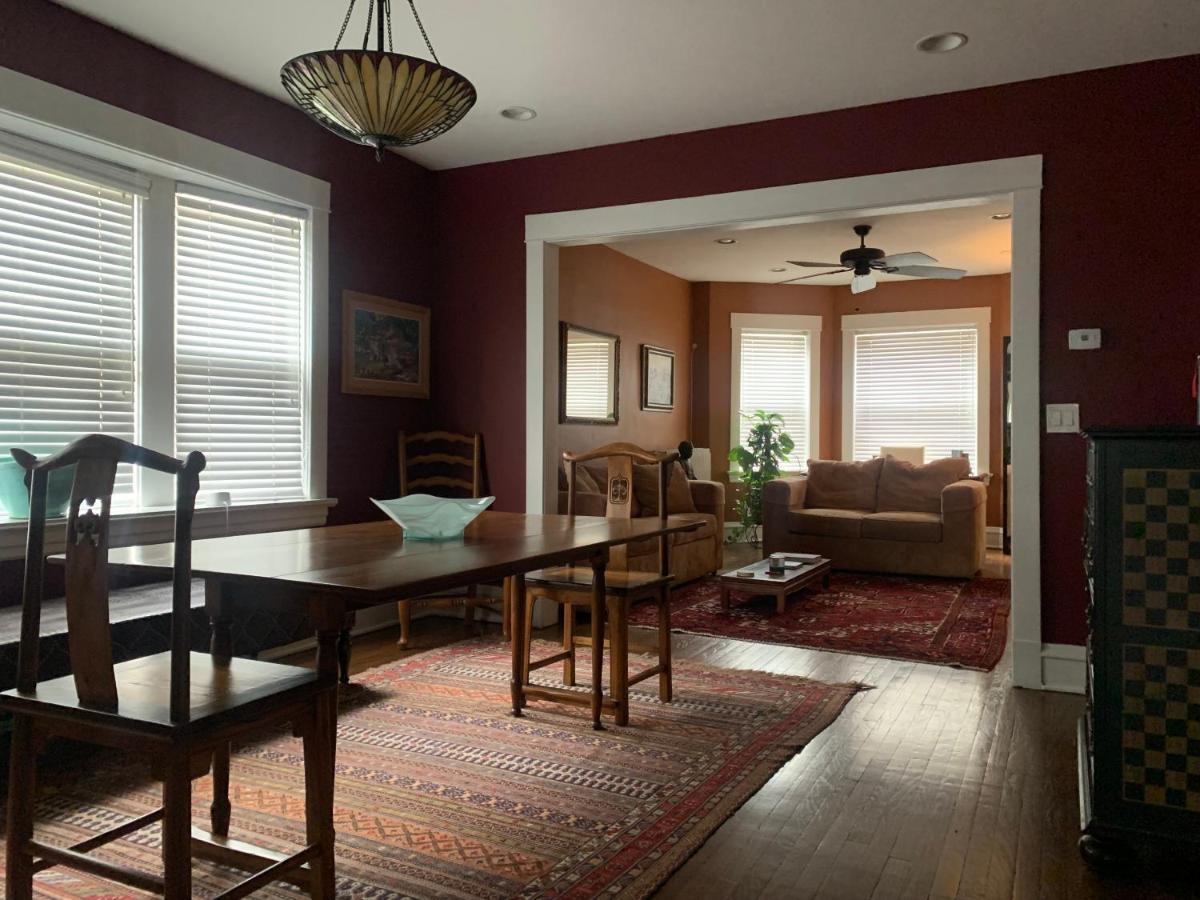 Oak Park Beauties - Tree Lined Streets - Walkable Διαμέρισμα Εξωτερικό φωτογραφία