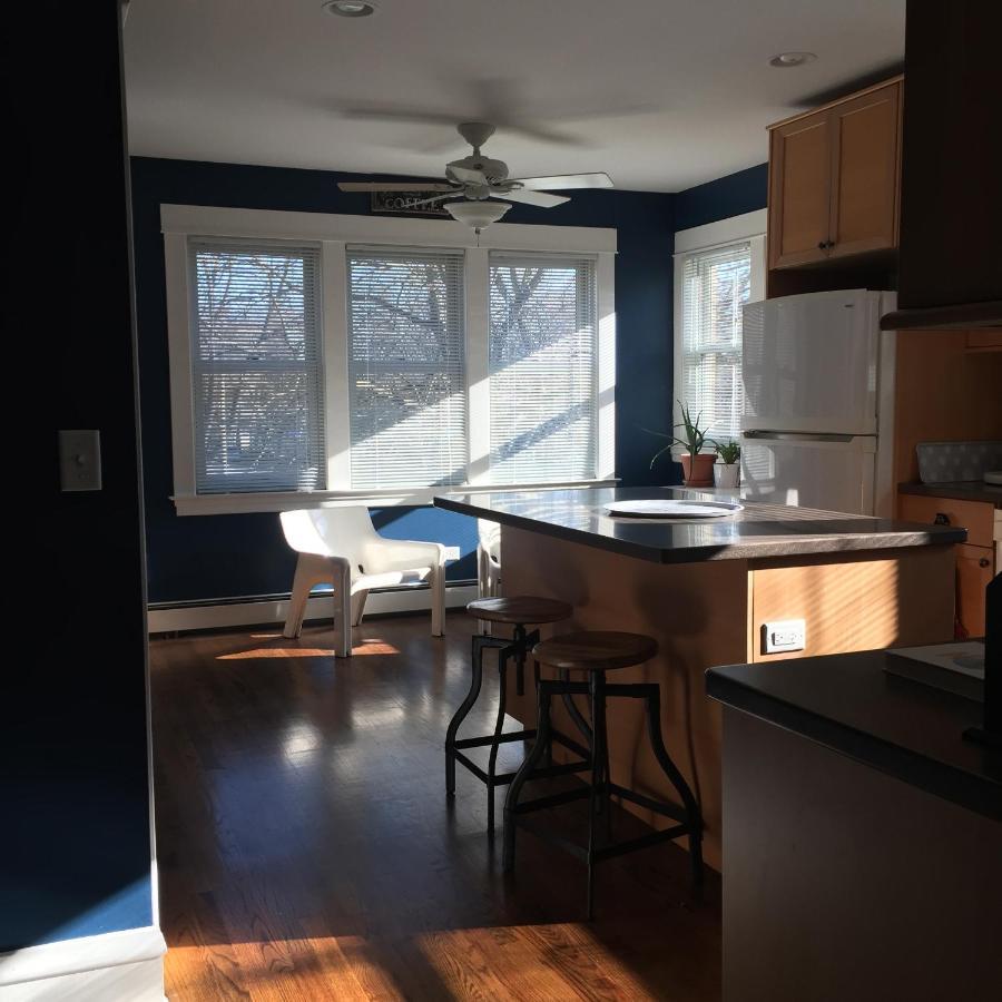 Oak Park Beauties - Tree Lined Streets - Walkable Διαμέρισμα Εξωτερικό φωτογραφία